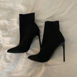 Nwot sock booties